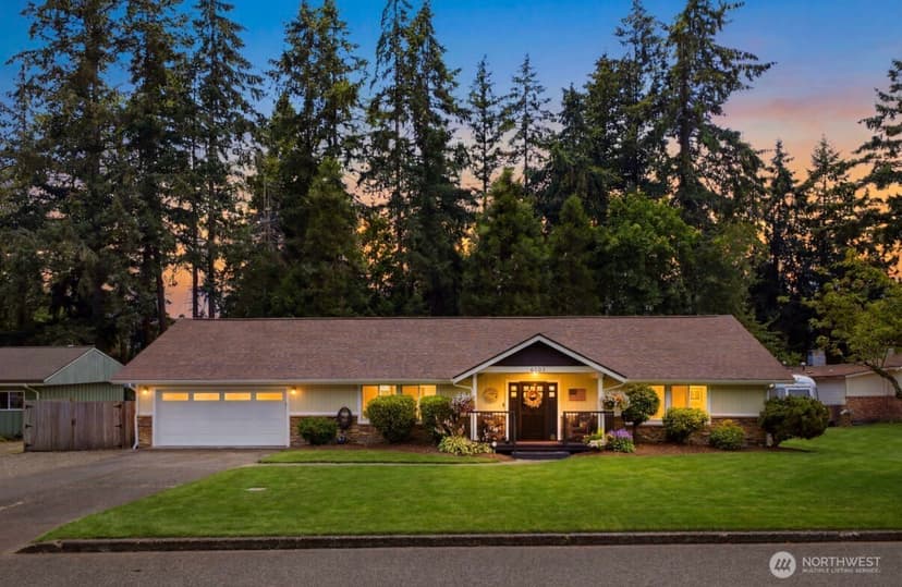 Property photo for 6106 Hillcrest Drive SW, Lakewood