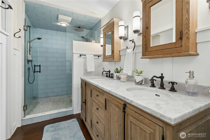 Property photo for 1171 Sycamore Drive SE, Issaquah photo 20