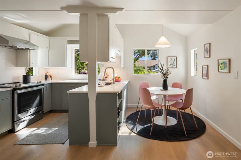 Property photo for 12033 79th Avenue S, Seattle photo 6