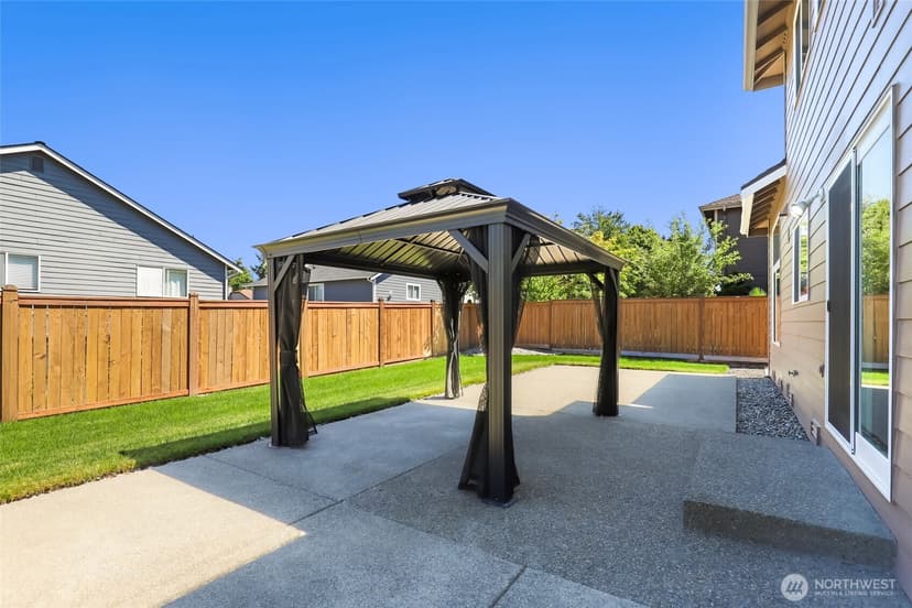 Property photo for 3901 Broadmoor Drive NE, Tacoma photo 29