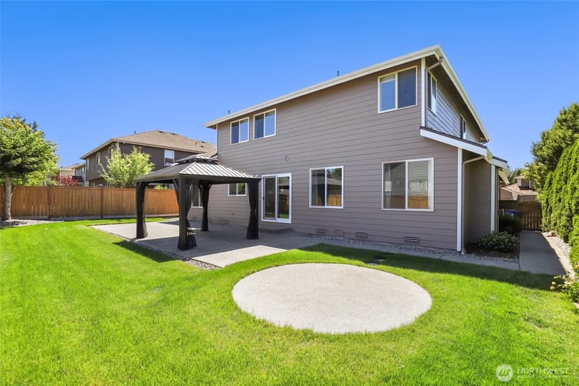Property photo for 3901 Broadmoor Drive NE, Tacoma photo 28