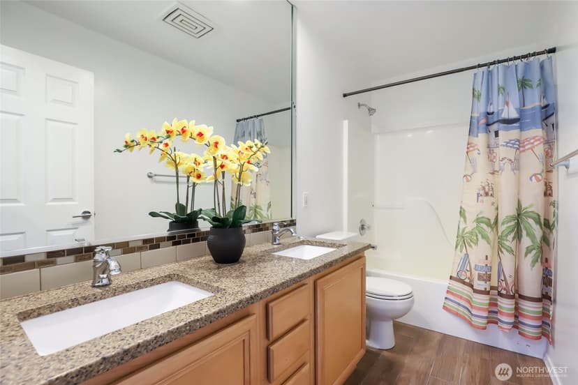 Property photo for 3901 Broadmoor Drive NE, Tacoma photo 23