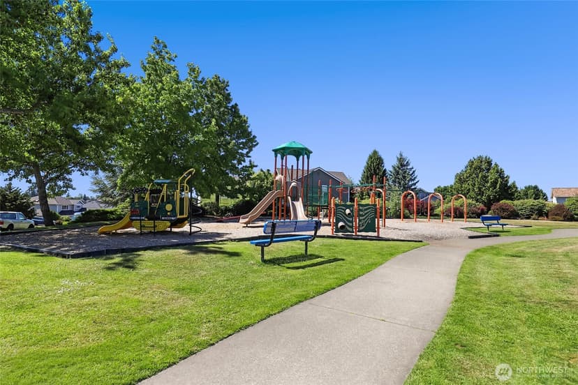 Property photo for 3901 Broadmoor Drive NE, Tacoma photo 30