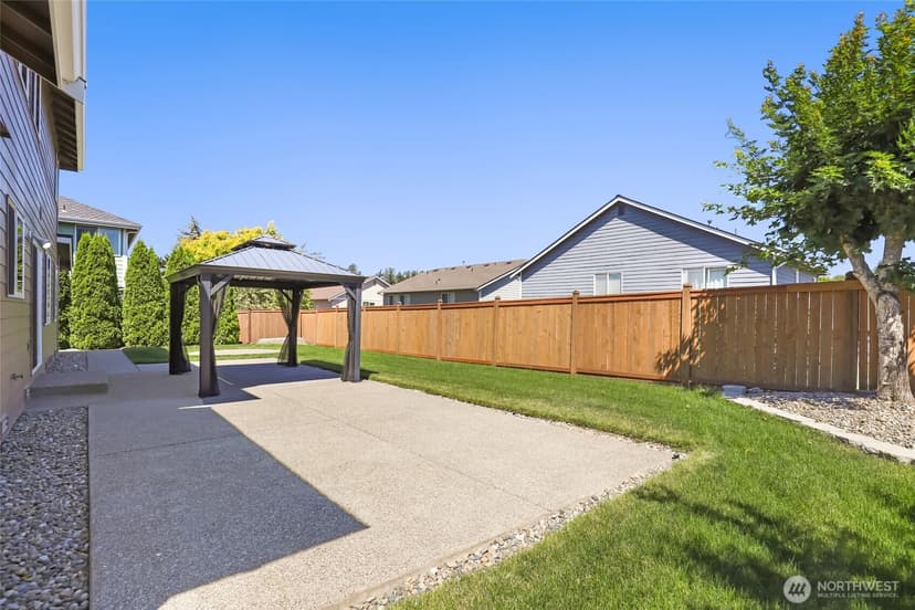 Property photo for 3901 Broadmoor Drive NE, Tacoma photo 26