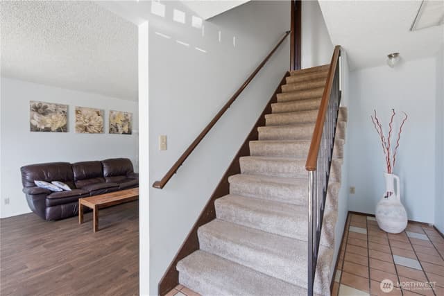 Property photo for 3706 S 255th Place, Kent photo 2