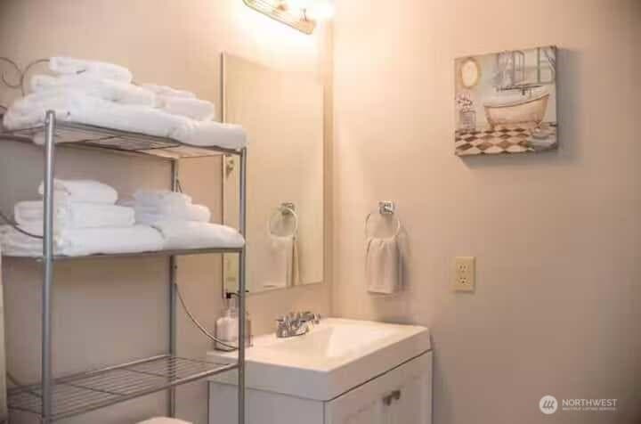Property photo for 3706 S 255th Place, Kent photo 25