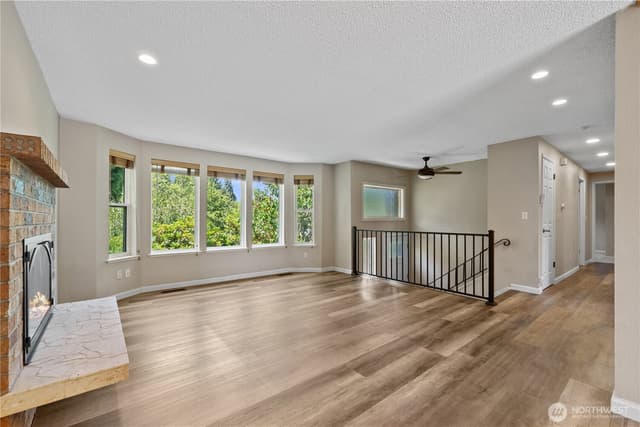 Property photo for 2818 111th Place SE, Everett photo 5