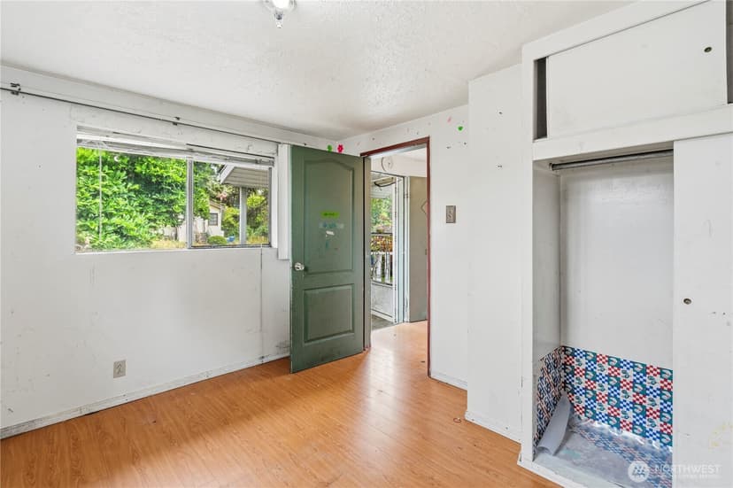 Property photo for 5307 16th Avenue S, Seattle photo 10
