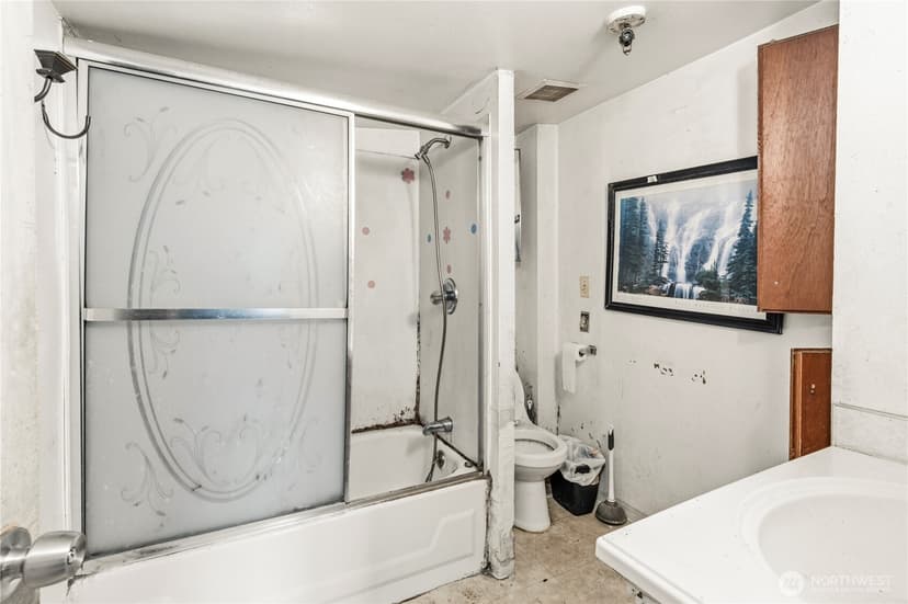 Property photo for 5307 16th Avenue S, Seattle photo 13