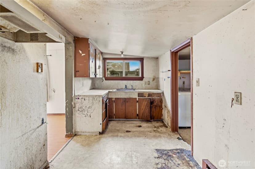 Property photo for 5307 16th Avenue S, Seattle photo 11