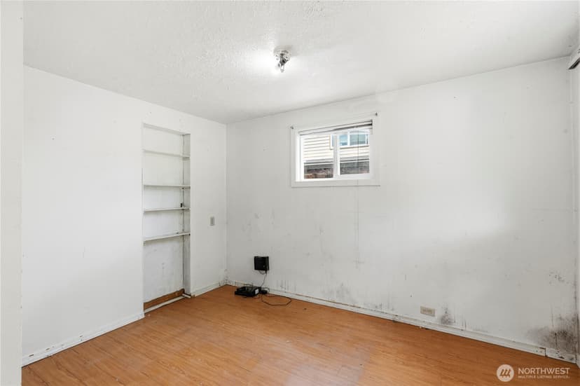 Property photo for 5307 16th Avenue S, Seattle photo 9