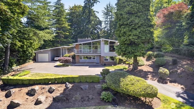 Property photo for 17438 6th Avenue SW, Normandy Park