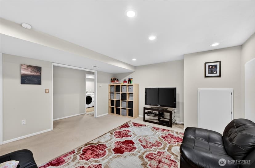Property photo for 17438 6th Avenue SW, Normandy Park photo 27