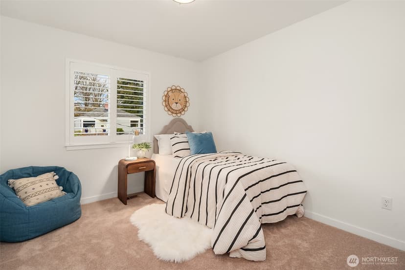 Property photo for 2401 E 16th Street, Bremerton photo 15