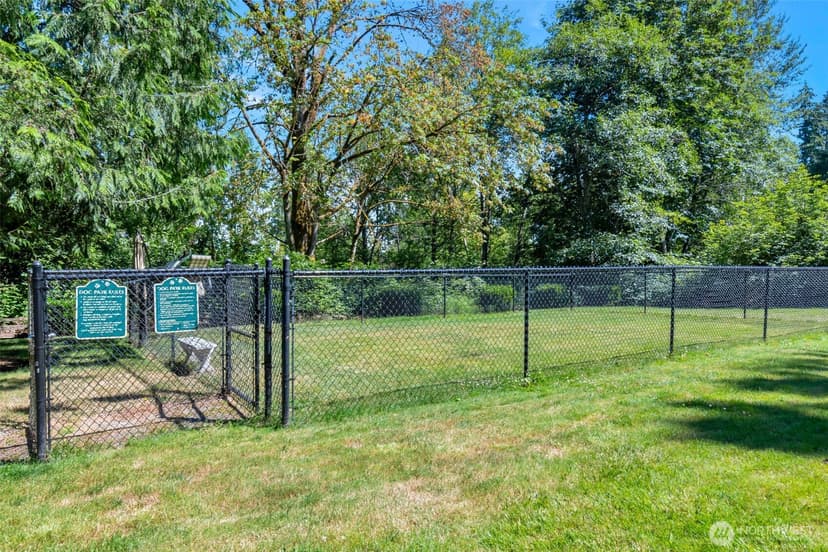 Property photo for 17050 Northup Way #25, Bellevue photo 30