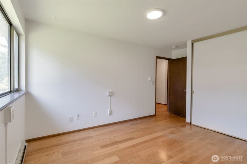 Property photo for 17050 Northup Way #25, Bellevue photo 19