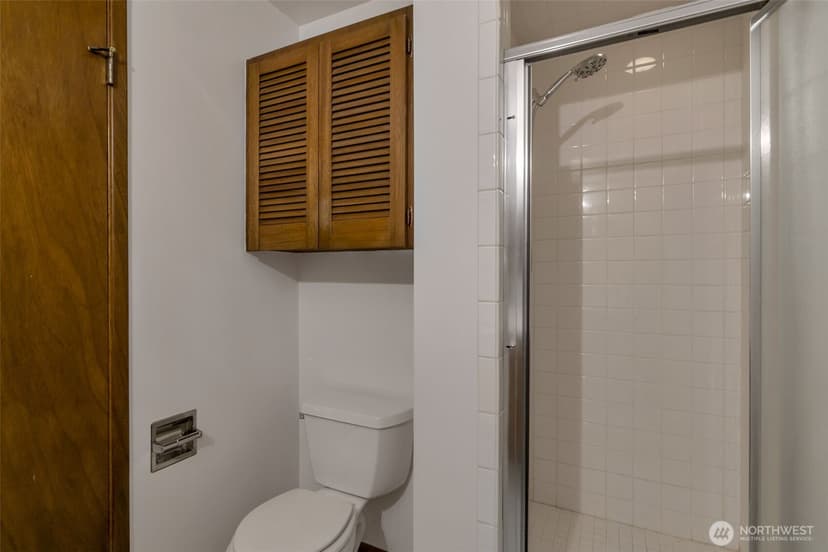Property photo for 17050 Northup Way #25, Bellevue photo 18