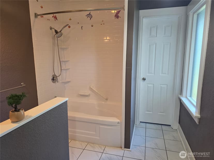 Property photo for 8902 Forest Road SW, Lakewood photo 12