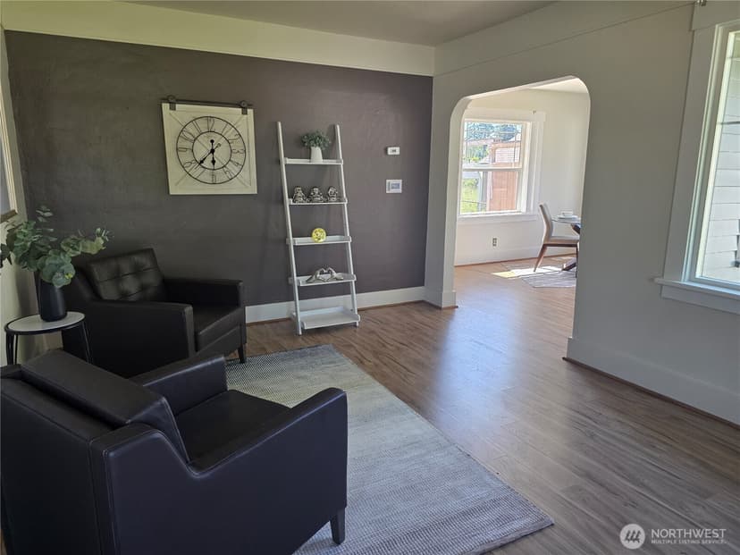 Property photo for 8902 Forest Road SW, Lakewood photo 7