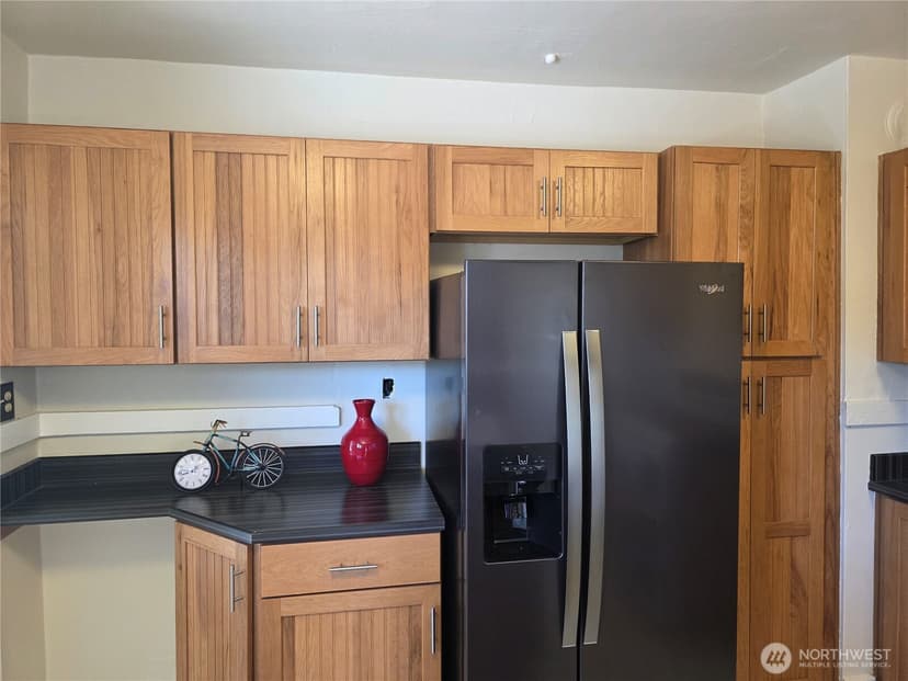 Property photo for 8902 Forest Road SW, Lakewood photo 10