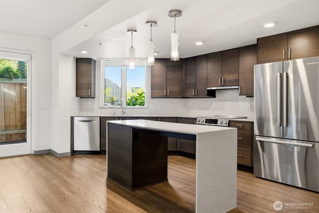 Property photo for 11903 NE 128th Street #P05, Kirkland photo 5