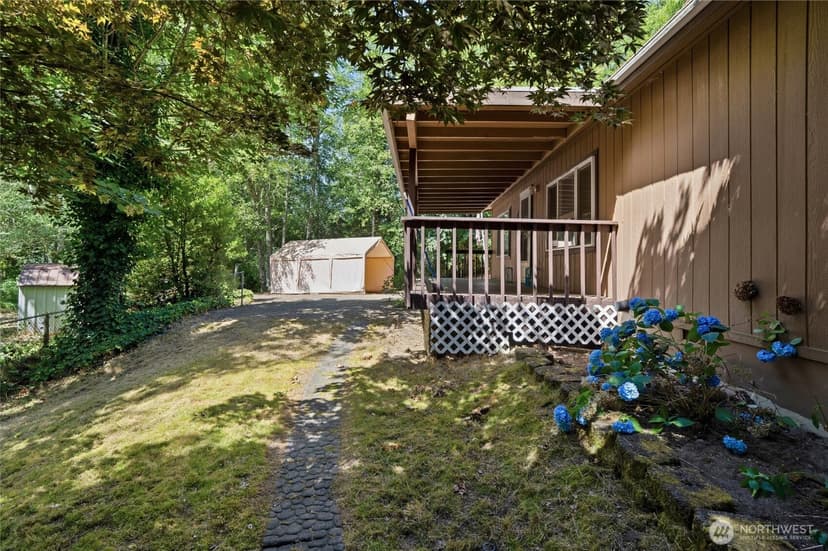 Property photo for 886 Woods Road E, Port Orchard photo 7