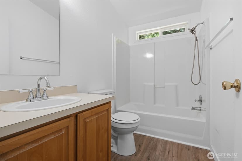 Property photo for 886 Woods Road E, Port Orchard photo 23