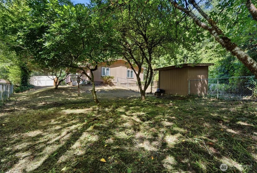 Property photo for 886 Woods Road E, Port Orchard photo 25
