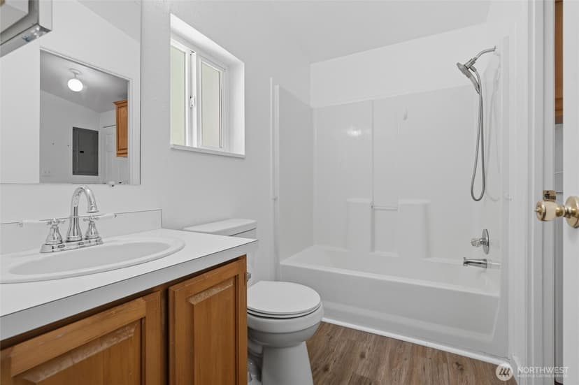 Property photo for 886 Woods Road E, Port Orchard photo 21