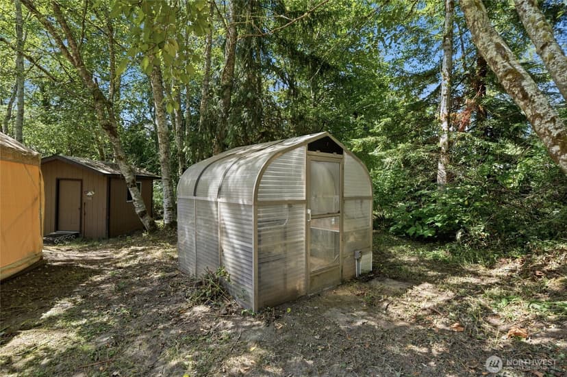 Property photo for 886 Woods Road E, Port Orchard photo 31