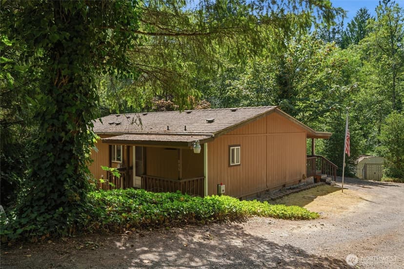 Property photo for 886 Woods Road E, Port Orchard photo 4