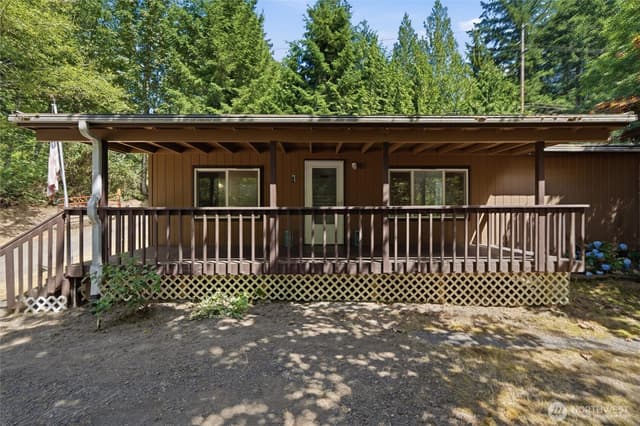Property photo for 886 Woods Road E, Port Orchard