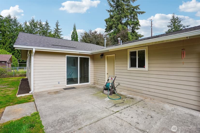 Property photo for 1711 7th Avenue SE, Puyallup photo 32