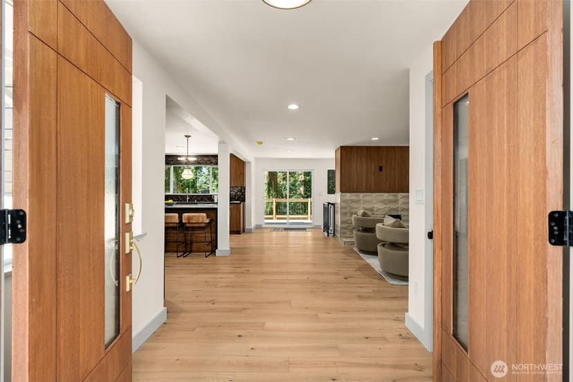 Property photo for 13237 8th Avenue NW, Seattle photo 4