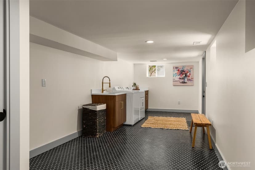 Property photo for 13237 8th Avenue NW, Seattle photo 28