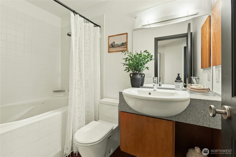 Property photo for 1617 Summit Avenue #23, Seattle photo 19