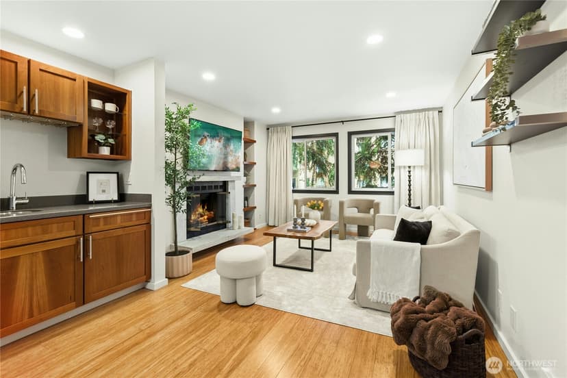Property photo for 1617 Summit Avenue #23, Seattle photo 10