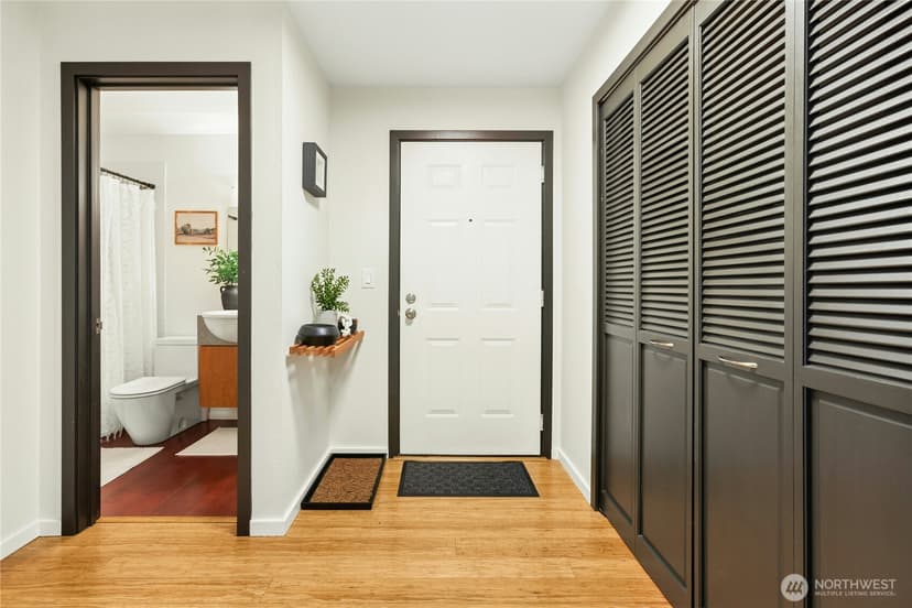 Property photo for 1617 Summit Avenue #23, Seattle photo 7