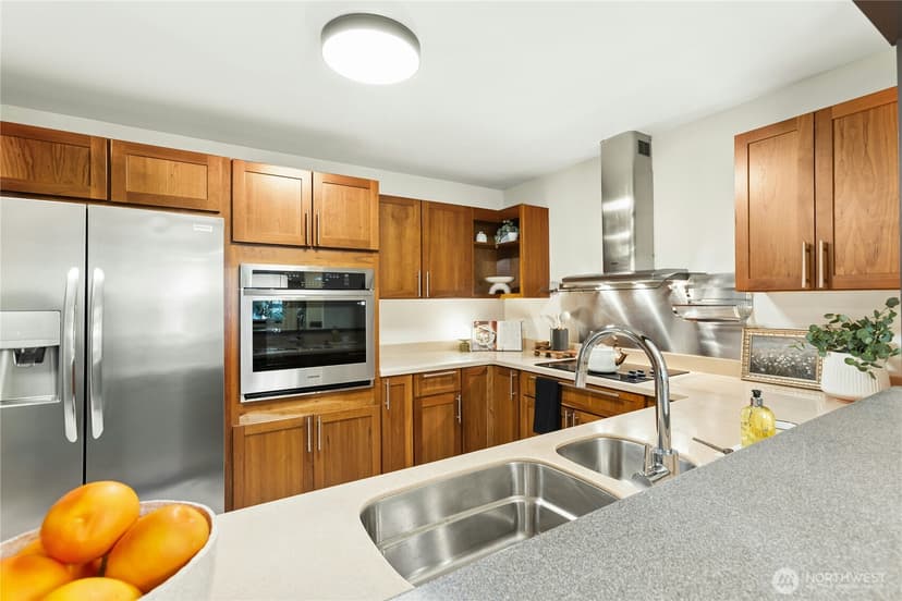 Property photo for 1617 Summit Avenue #23, Seattle photo 14