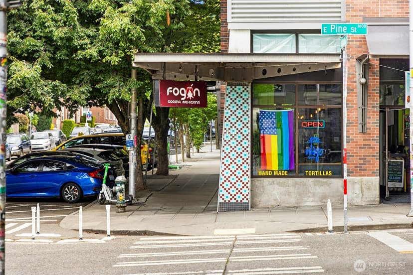 Property photo for 1617 Summit Avenue #23, Seattle photo 30