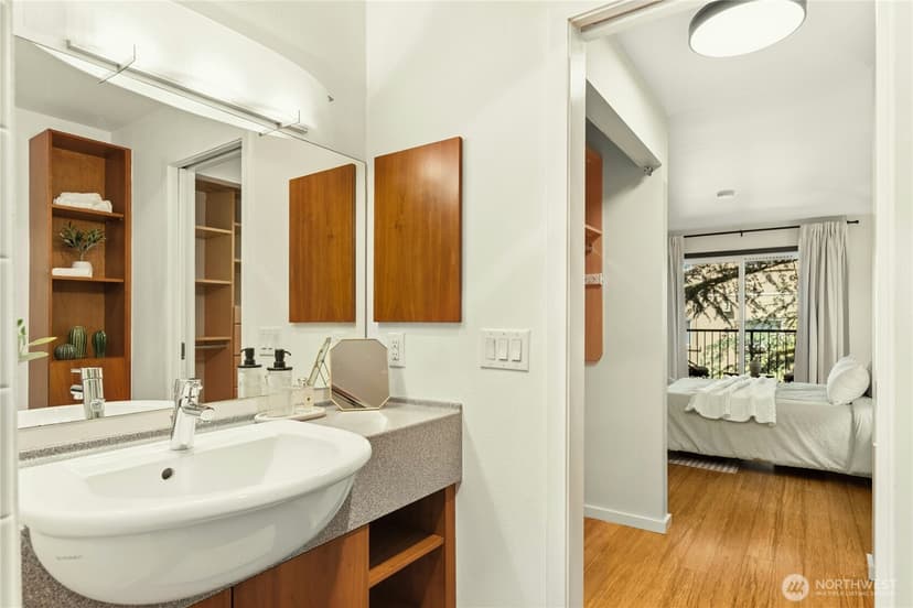 Property photo for 1617 Summit Avenue #23, Seattle photo 27