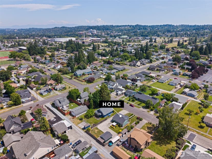 Property photo for 919 6th Avenue SW, Puyallup photo 25