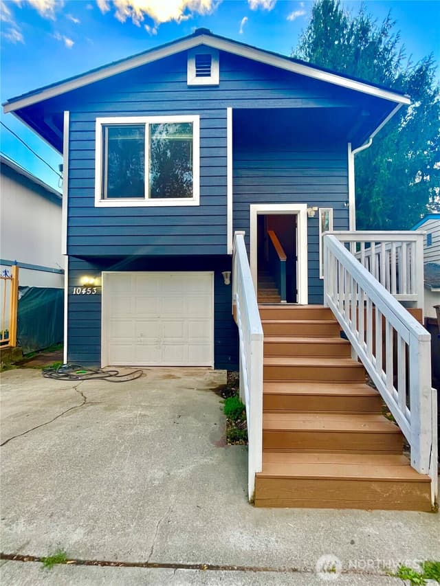 Property photo for 10453 1st Avenue SW, Seattle photo 2