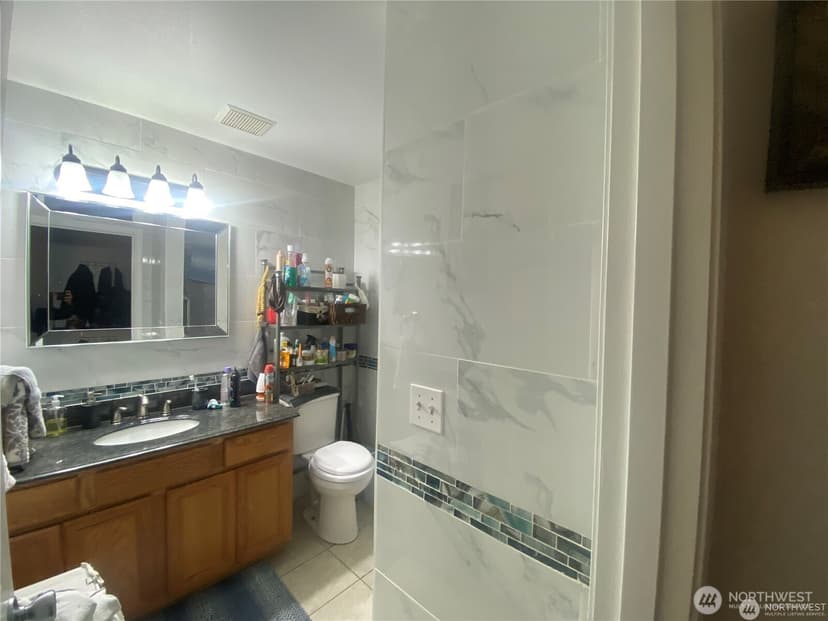 Property photo for 10453 1st Avenue SW, Seattle photo 27
