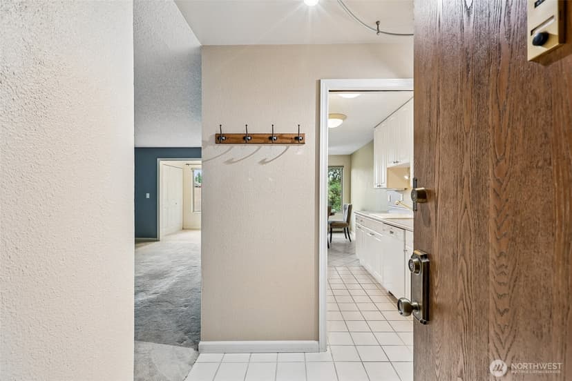 Property photo for 2222 NE 92nd Street #208, Seattle photo 7