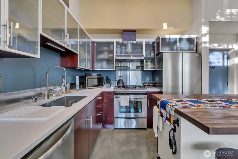 Property photo for 15100 6th Avenue SW #221, Burien photo 31