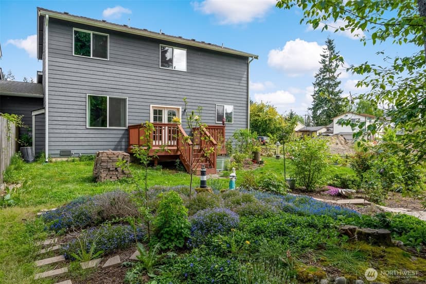 Property photo for 7030 Lower Ridge Road, Everett photo 5
