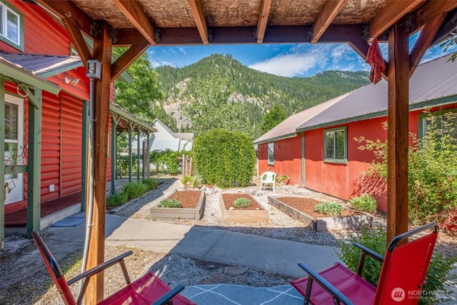 Property photo for 210 Prospect St, Leavenworth photo 3
