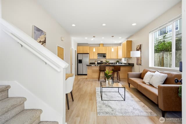 Property photo for 9054 17th Ave SW #A, Seattle photo 3