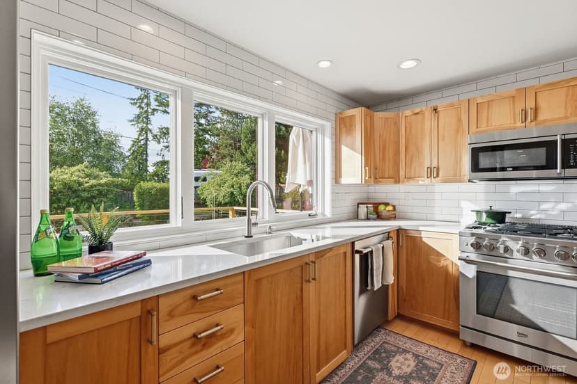 Property photo for 1113 Goat Trail Road, Mukilteo photo 8